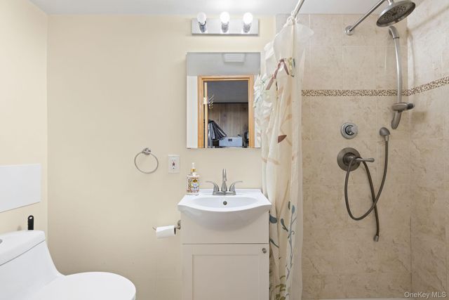 505 Country Club Lane, Pomona, NY 10970