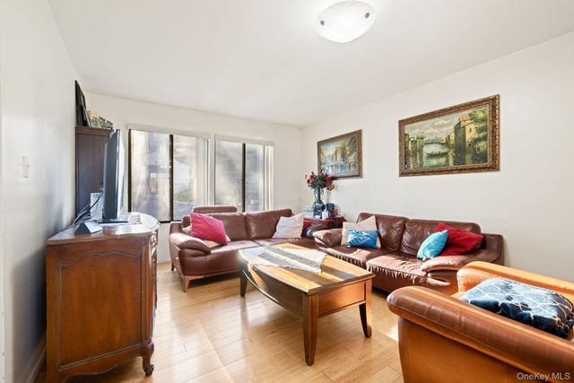 505 Country Club Lane, Pomona, NY 10970