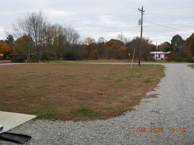 3135 Oak Grove Rd, Goodspring, TN 38460