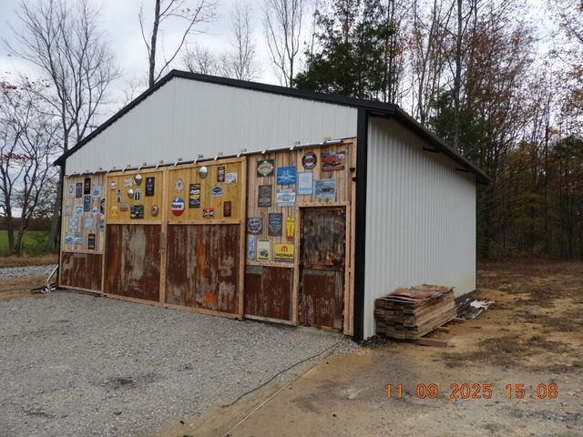 3135 Oak Grove Rd, Goodspring, TN 38460
