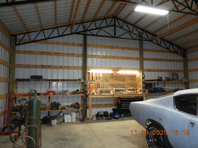 3135 Oak Grove Rd, Goodspring, TN 38460