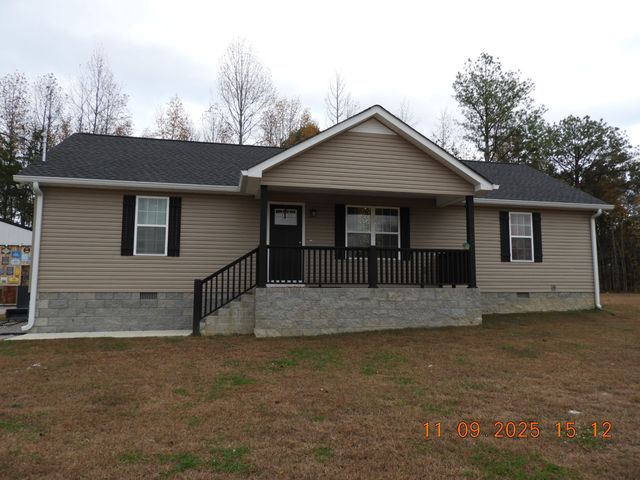 3135 Oak Grove Rd, Goodspring, TN 38460