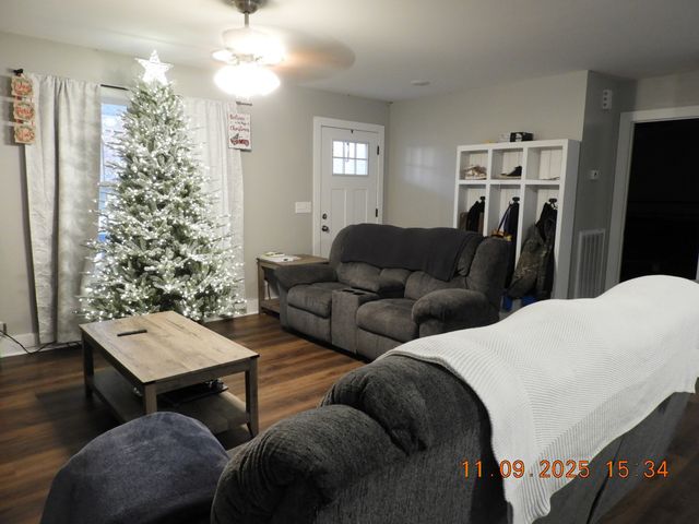 3135 Oak Grove Rd, Goodspring, TN 38460