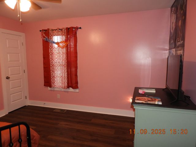 3135 Oak Grove Rd, Goodspring, TN 38460