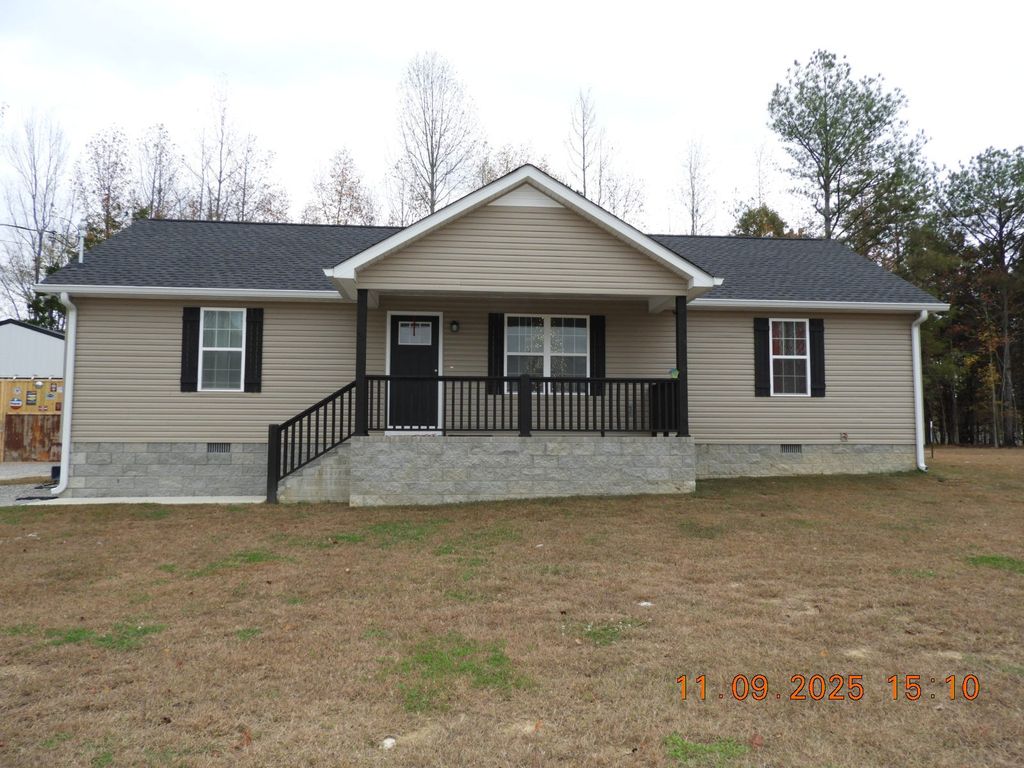 3135 Oak Grove Rd, Goodspring, TN 38460