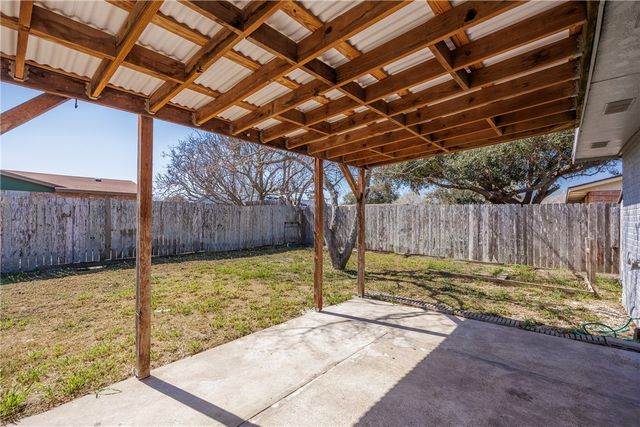 417 Polaris Pl, Corpus Christi, TX 78418