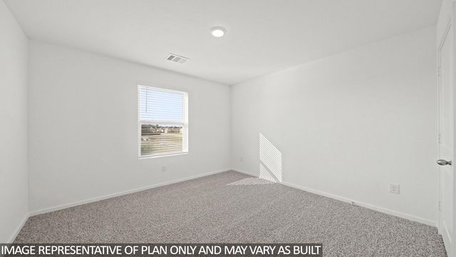 228 Flying Tiger TRL, Jarrell, TX 76537