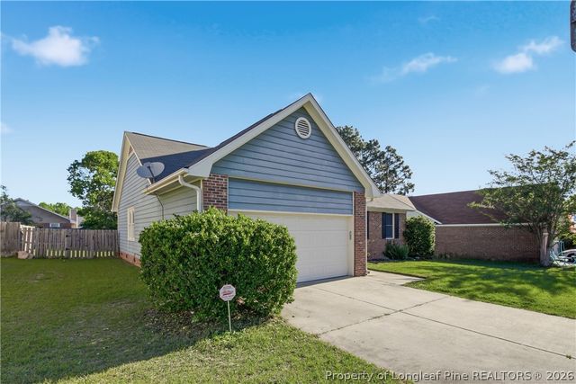 5532 Bear Creek Circle, Fayetteville, NC 28304