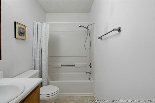 5532 Bear Creek Circle, Fayetteville, NC 28304