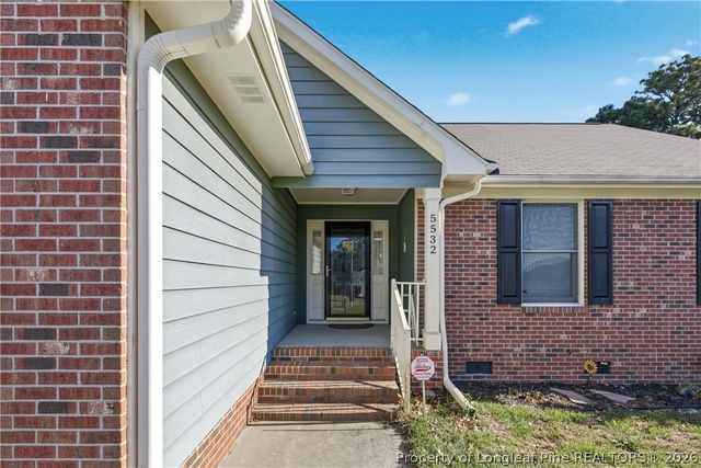 5532 Bear Creek Circle, Fayetteville, NC 28304