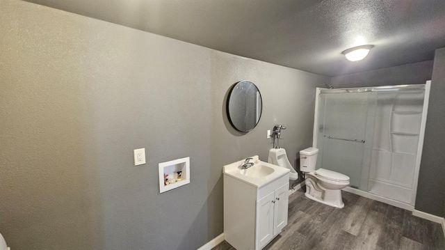 11881 Griffith Rd, Turlock, CA 95380