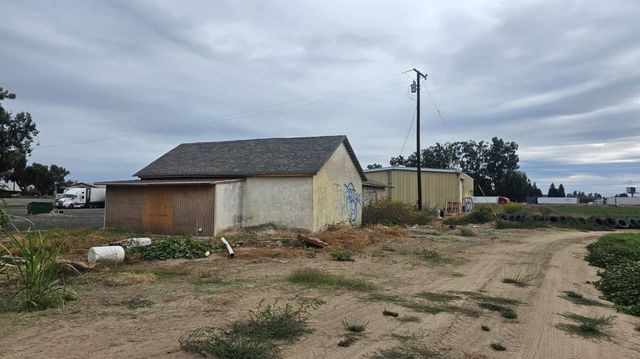 11881 Griffith Rd, Turlock, CA 95380