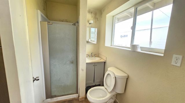 11881 Griffith Rd, Turlock, CA 95380