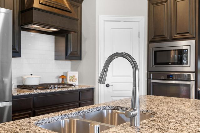 4513 Stillhouse Hollow Lane, Denton, TX 76226