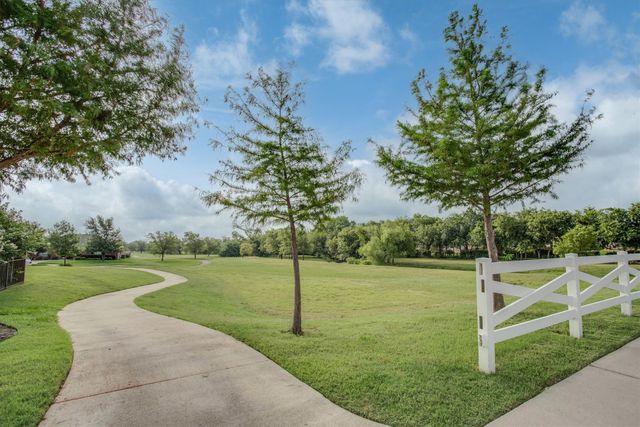 4513 Stillhouse Hollow Lane, Denton, TX 76226