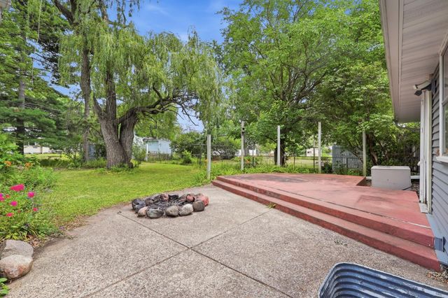 2360 Circle Drive, White Bear Lake, MN 55110