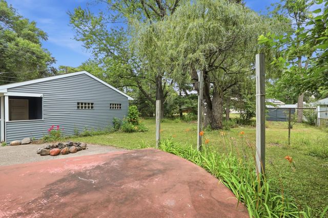 2360 Circle Drive, White Bear Lake, MN 55110