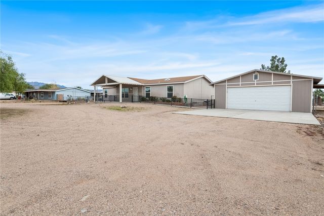 3374 W Carmichael Road, Golden Valley, AZ 86413