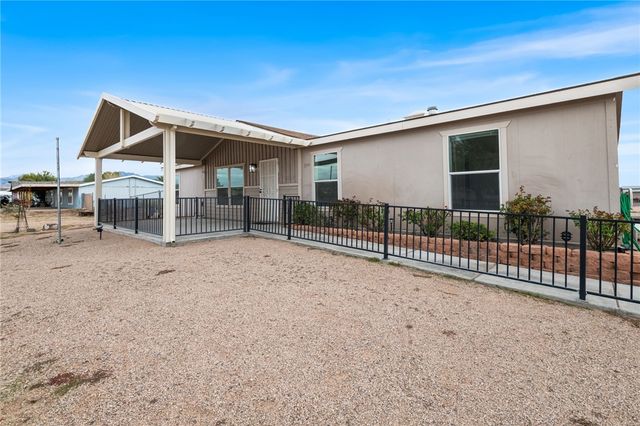 3374 W Carmichael Road, Golden Valley, AZ 86413