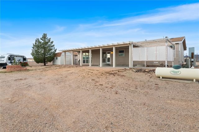 3374 W Carmichael Road, Golden Valley, AZ 86413