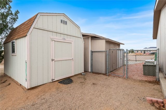 3374 W Carmichael Road, Golden Valley, AZ 86413