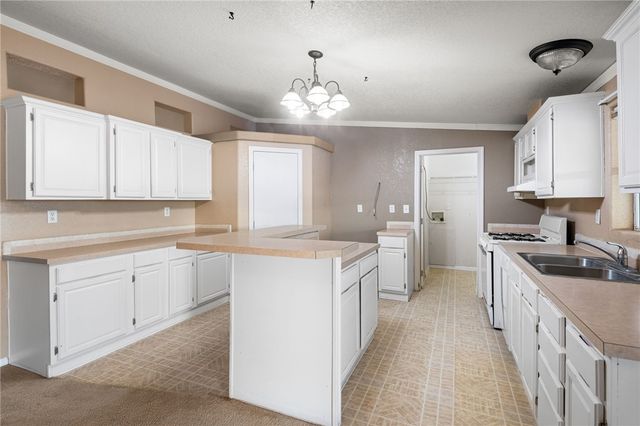 3374 W Carmichael Road, Golden Valley, AZ 86413