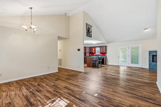 4719 Rolling Green Drive, Ooltewah, TN 37363