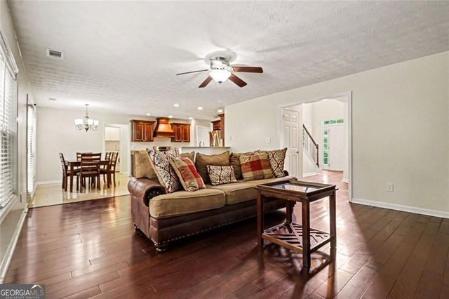 2523 Oak Bluff Drive, Dacula, GA 30019