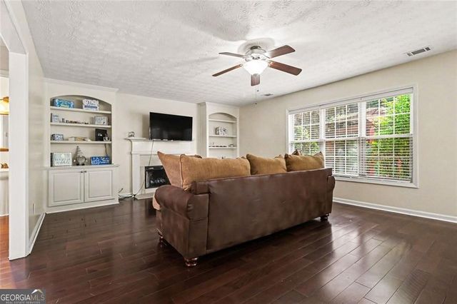 2523 Oak Bluff Drive, Dacula, GA 30019