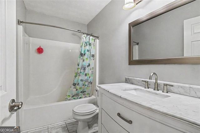 2523 Oak Bluff Drive, Dacula, GA 30019