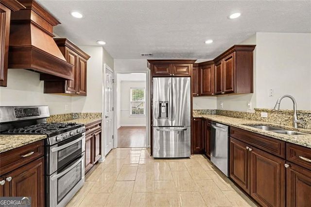 2523 Oak Bluff Drive, Dacula, GA 30019