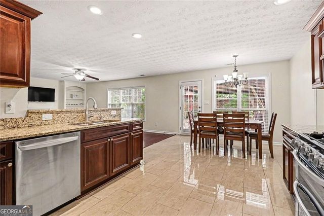 2523 Oak Bluff Drive, Dacula, GA 30019