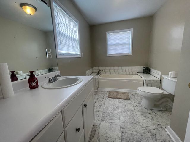 1585 Feltner Steer Road, London, KY 40741