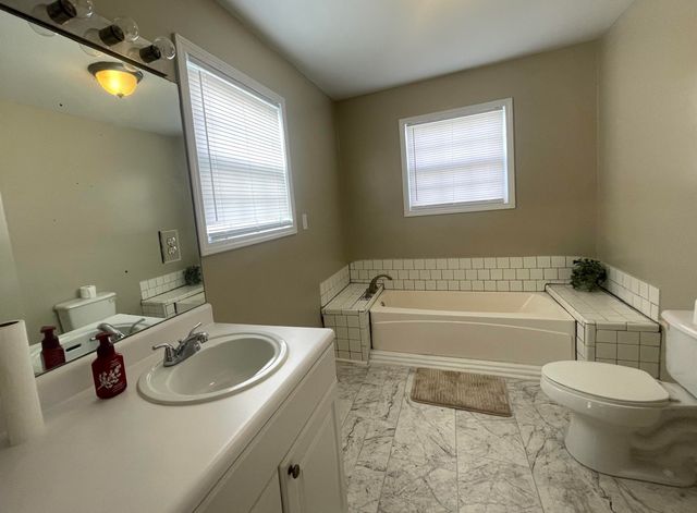 1585 Feltner Steer Road, London, KY 40741