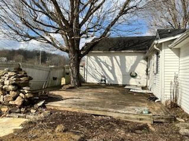 1585 Feltner Steer Road, London, KY 40741