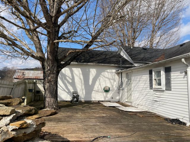 1585 Feltner Steer Road, London, KY 40741