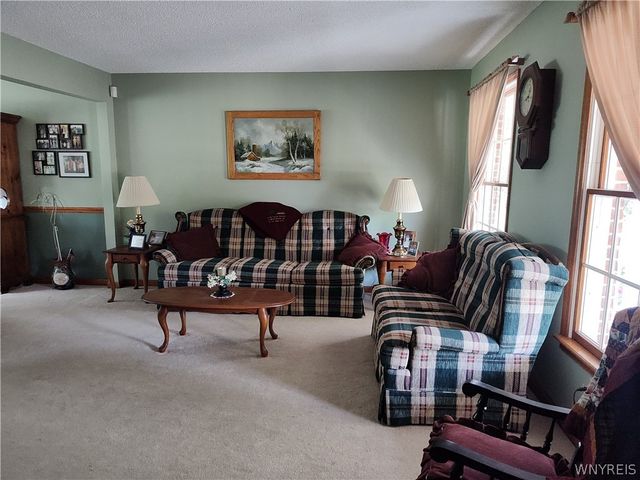 1616 Lakeview Road, Hamburg, NY 14085
