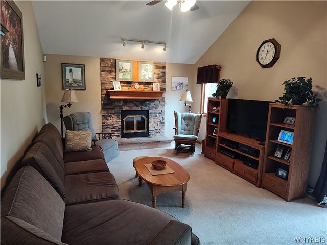 1616 Lakeview Road, Hamburg, NY 14085
