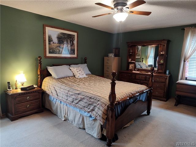 1616 Lakeview Road, Hamburg, NY 14085