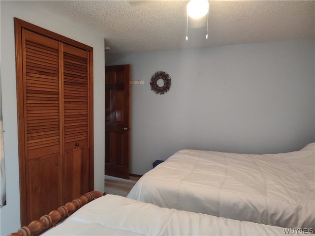 1616 Lakeview Road, Hamburg, NY 14085
