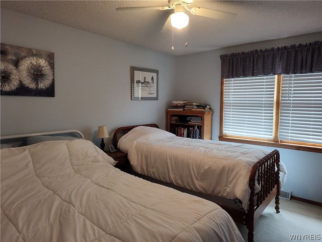 1616 Lakeview Road, Hamburg, NY 14085