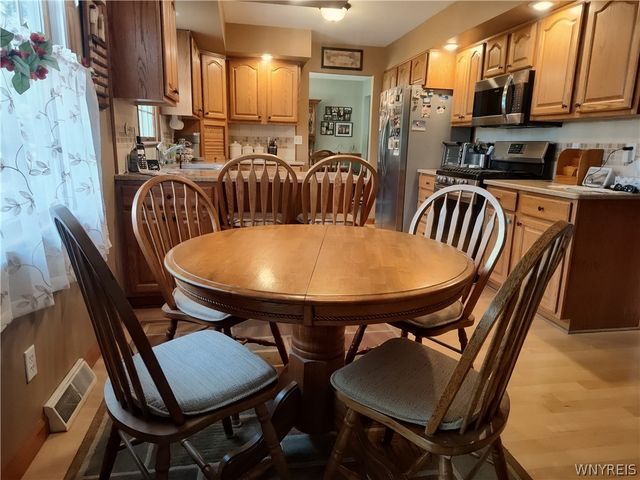 1616 Lakeview Road, Hamburg, NY 14085