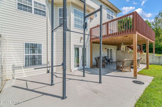 5400 Summitridge Lane, Knoxville, TN 37921