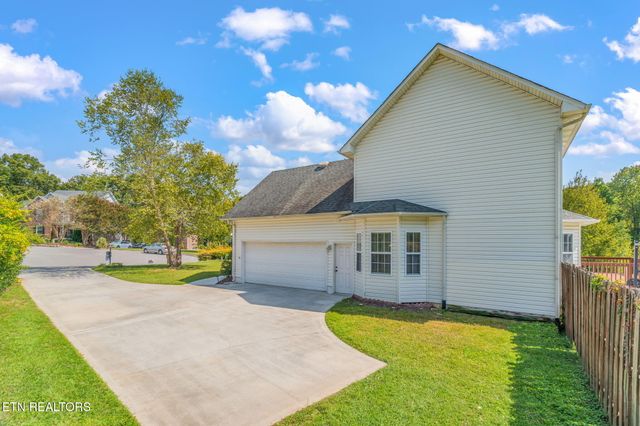 5400 Summitridge Lane, Knoxville, TN 37921