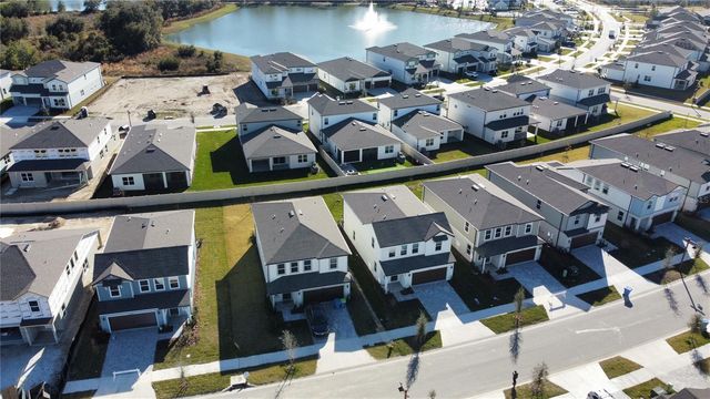 33424 BINDING TIES LANE, Wesley Chapel, FL 33545