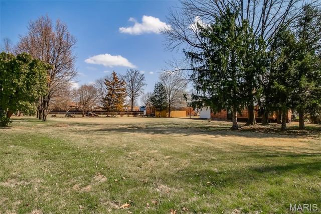 14862 Frais Drive, Florissant, MO 63034