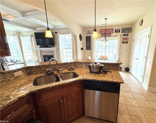 1203 Bonnie View ARCH, Chesapeake, VA 23320