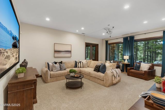 235 Timbercreek Court, Reno, NV 89511