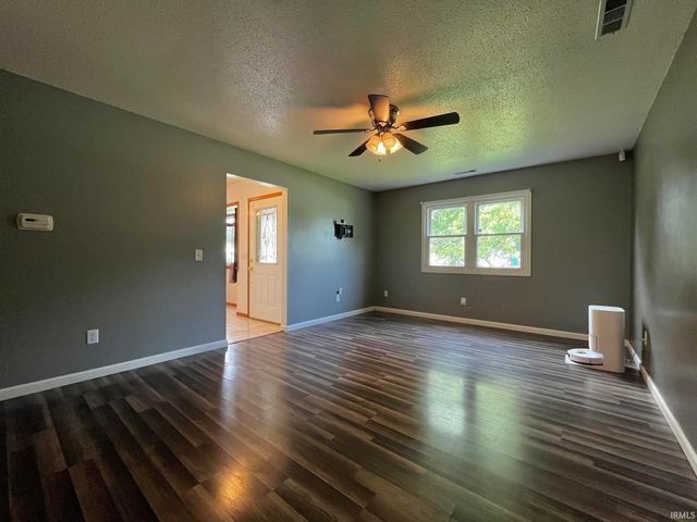 8909 Mariners Ridge Drive, Fort Wayne, IN 46819