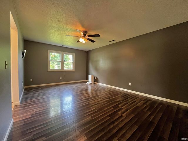 8909 Mariners Ridge Drive, Fort Wayne, IN 46819